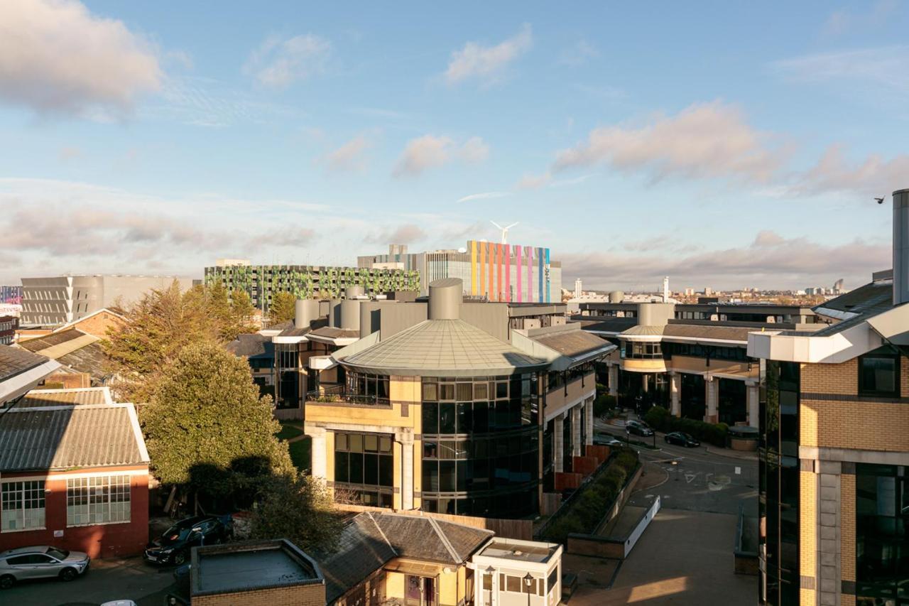 Charles Hope London Brentford Apartment Exterior photo